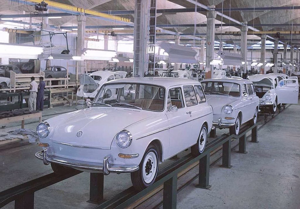 Type 
        3 assembly at the VW plant in Palma Sola Venezuela