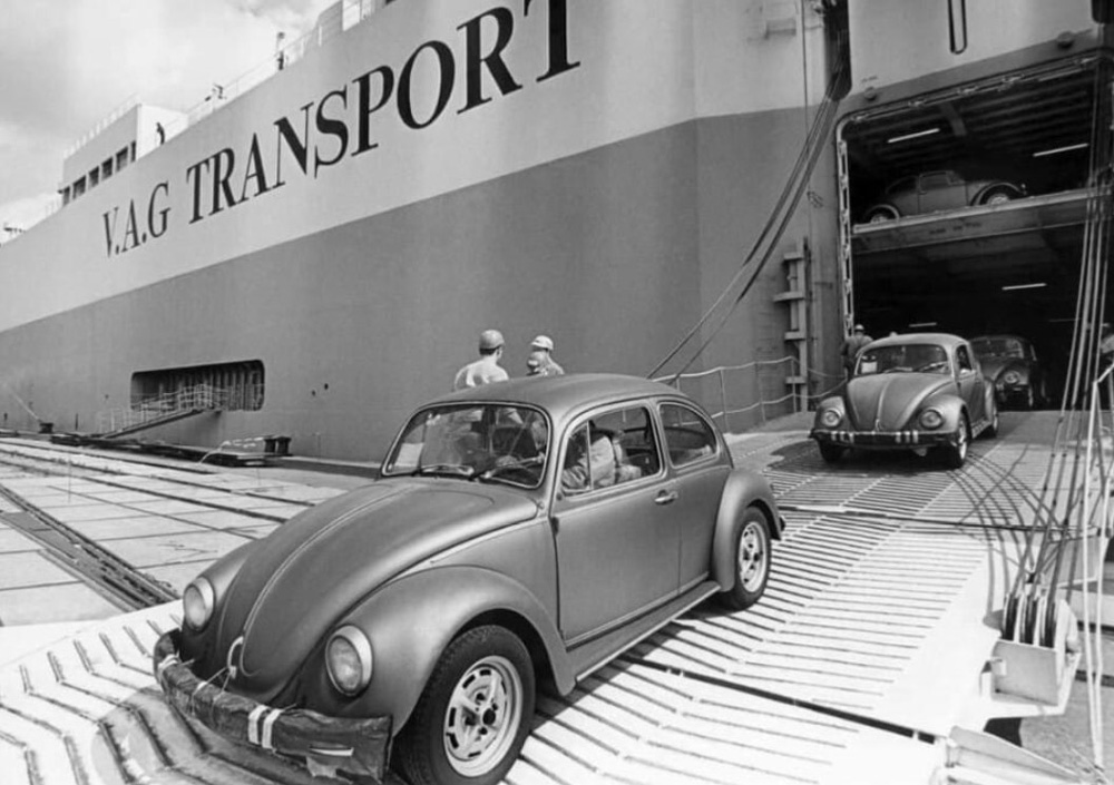 August 1985 - The last Beetles for Europe arrive at Emden from Veracruz, Mexico